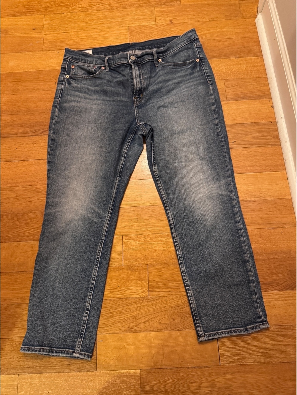 GAP soft medium wash vintage slim size 16 midrise